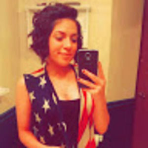 Meet your Posher, Carolina